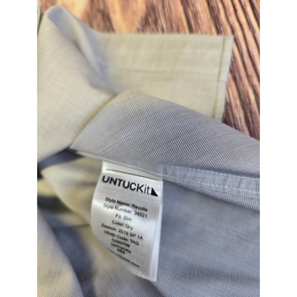 UNTUCKit Light Blue Short Sleeve Button-Down Shirt - Picture 7 of 8